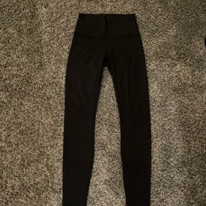 Wunder Under High-Rise Tight 28" 
Full-On Luon